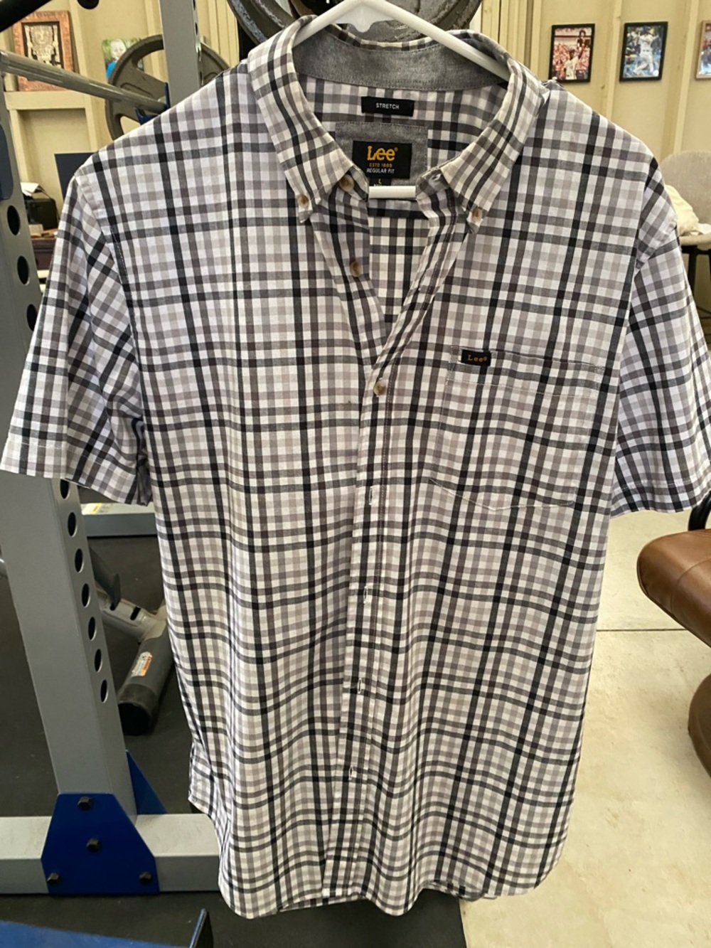 Lee Men’s Short-Sleeve Plaid Button-Down Shirt — Black/White